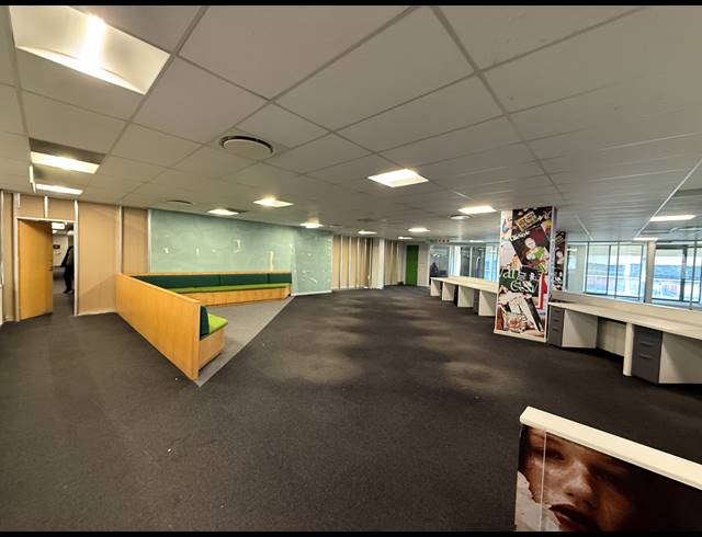 2,746M² OFFICE TO LET IN PARKTOWN